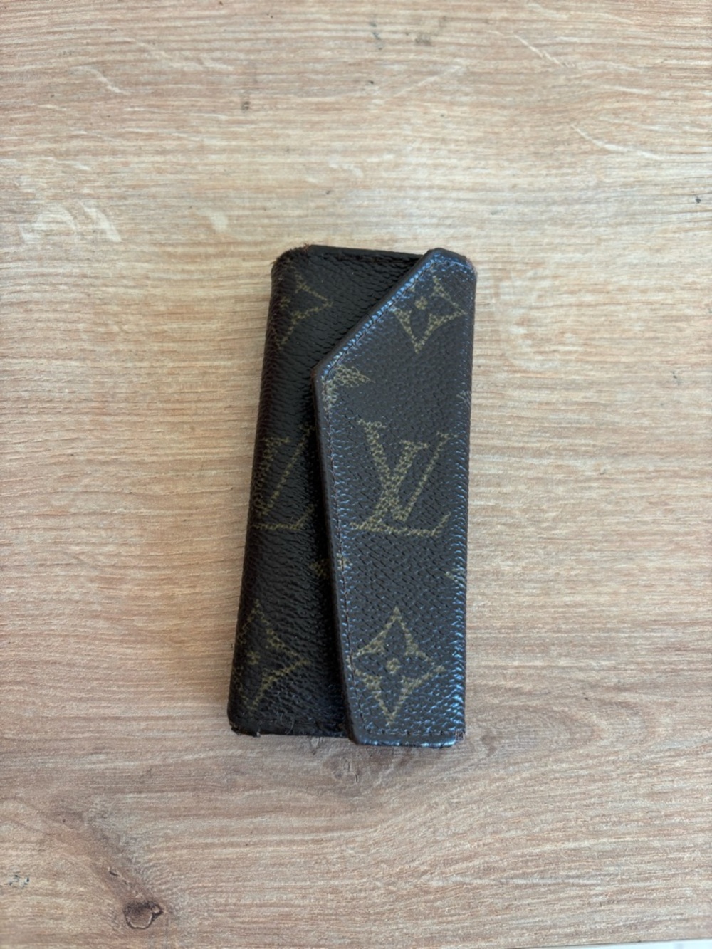 Authentic Louis Vuitton monogram key holder